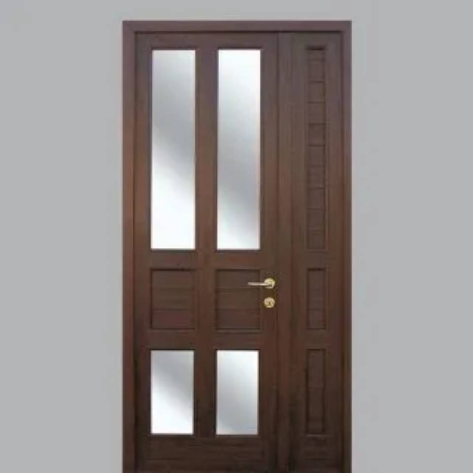 Portoncino color noce composta da due ante asimmetriche