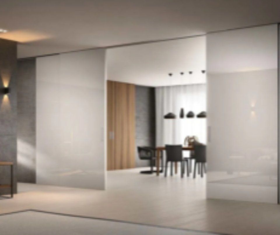 Quattro ante scorrevoli