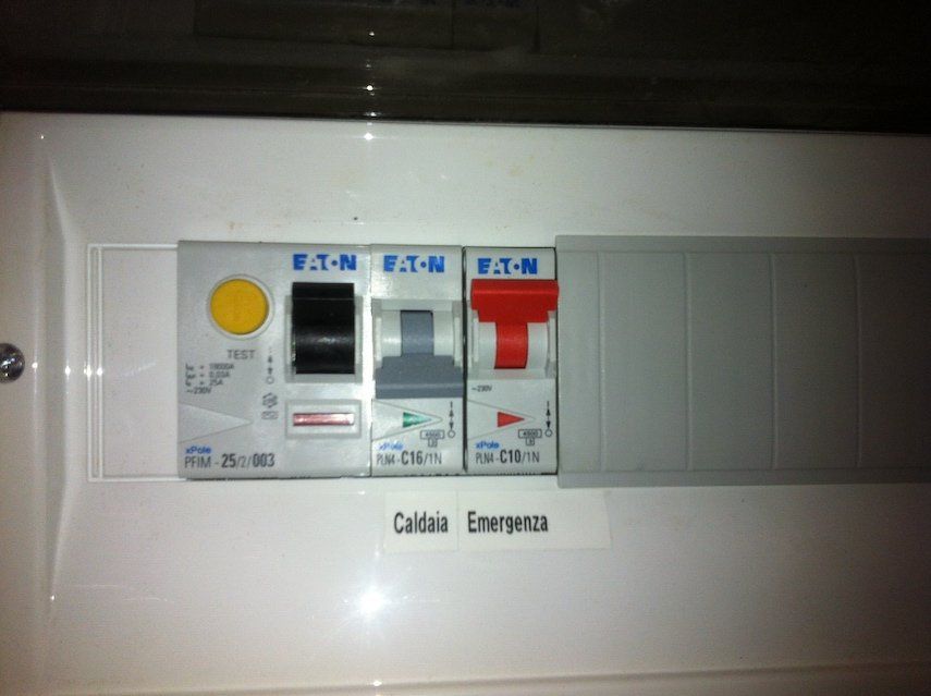 Pannello di controllo impianto elettrico caldaia