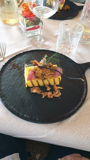 carne con polenta arrosto