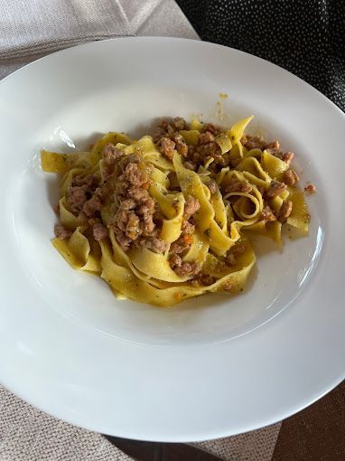 tagliatelle al ragù bianco