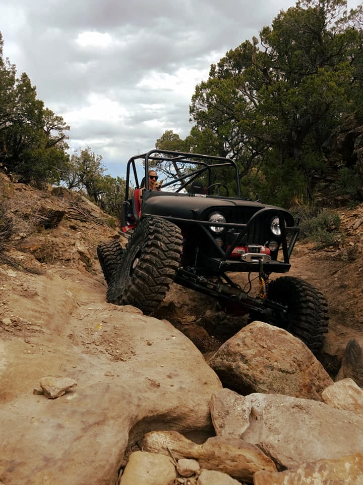 jeep rock crawling
