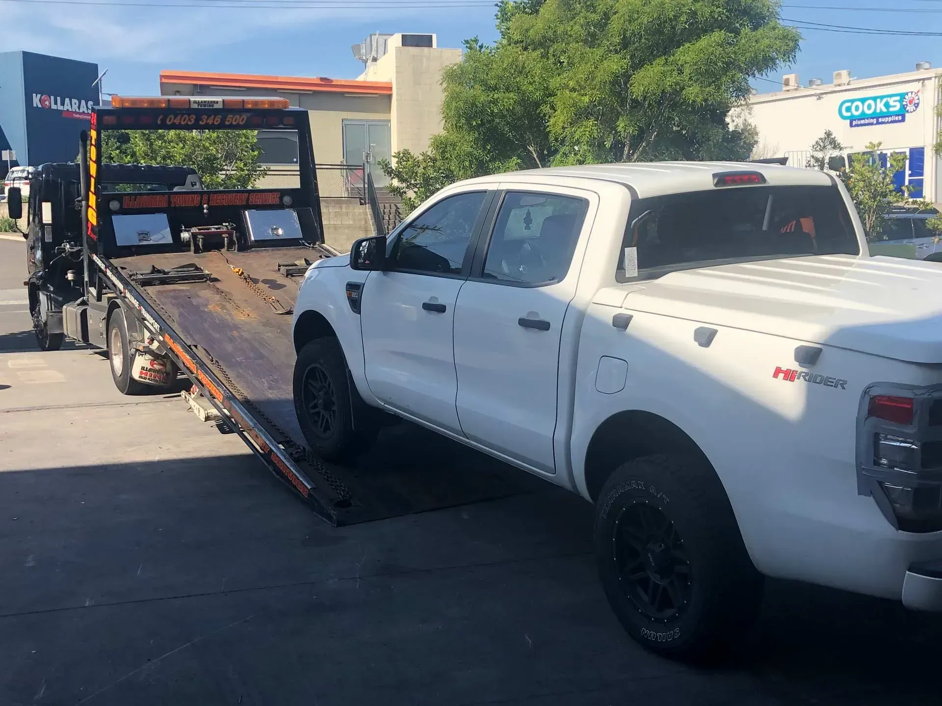 Loading a Car onto a Tow Truck | Shellharbour, Nsw