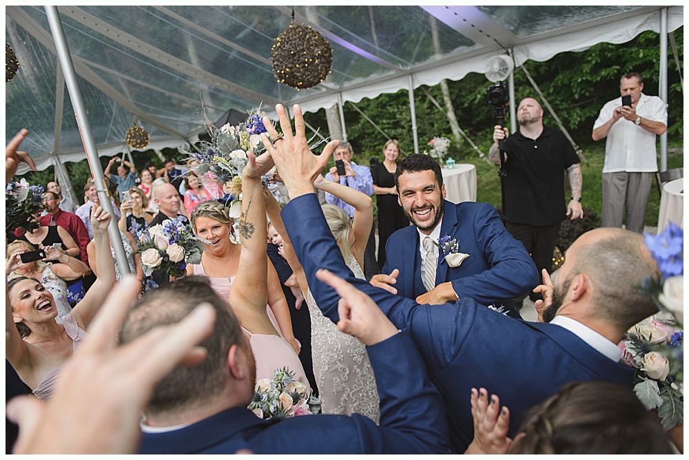 Donut display with illuminated 