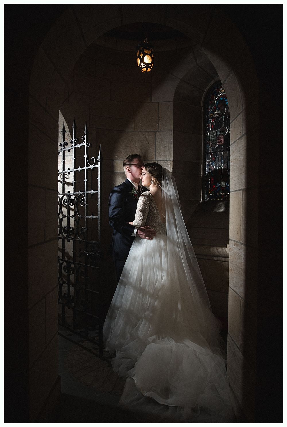 Donut display with illuminated 