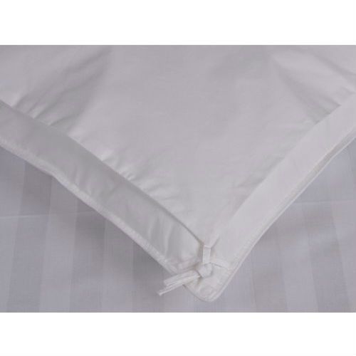 Queen size Hypoallergenic Down Alternative Comforter in White - FREE SHIPPING