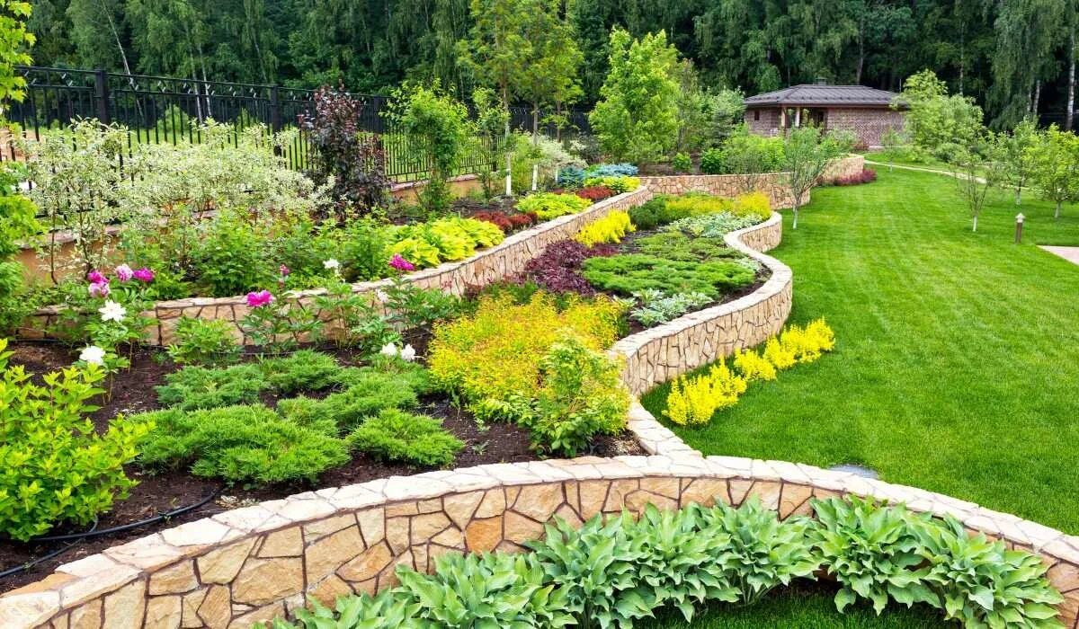 Gardening vs. Landscaping - Difference and Comparison