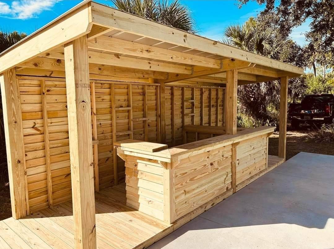local fence company that also builds wood structures