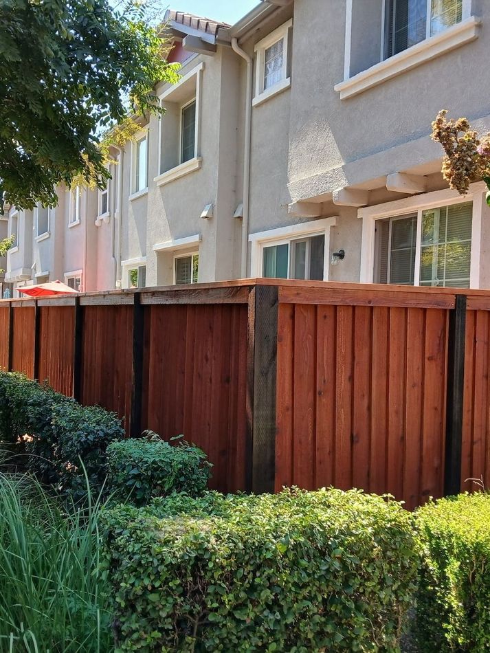 HOA fencing