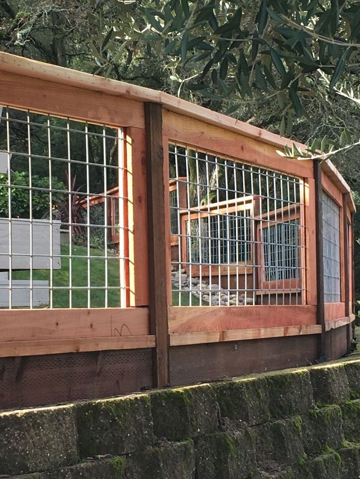 Hog fencing