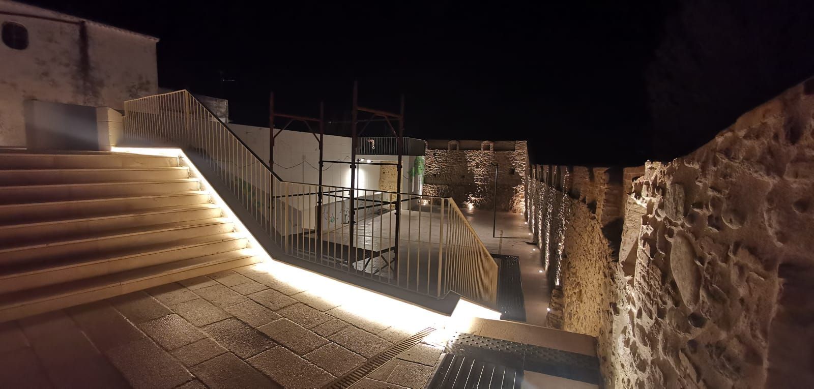 Illuminazione delle Mura Urbiche cinquecentesche a Montalbano Jonico