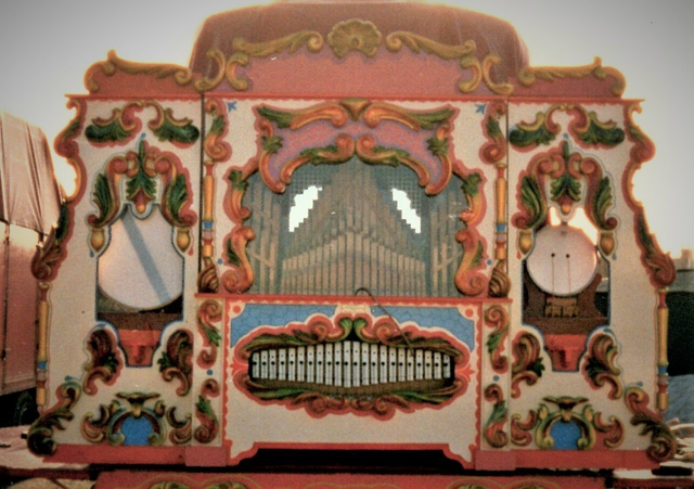 Ruth Style 38 fairground organ front