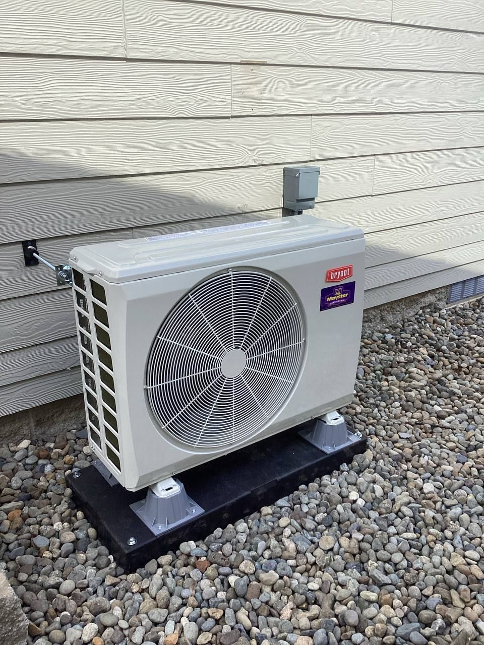 Ductless Mini-Split Installation in University Place, WA by Mayster heating and air