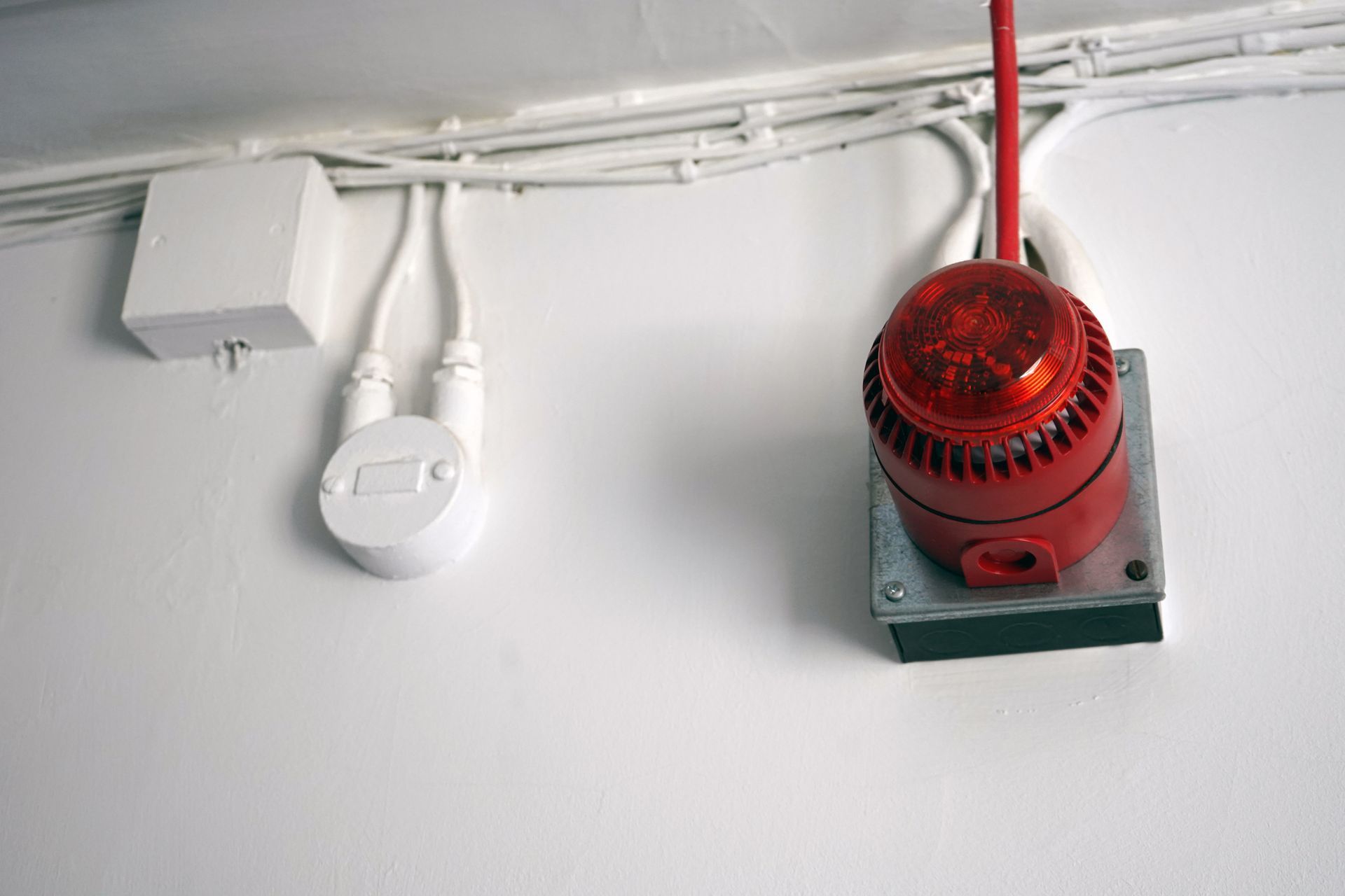 Fire alarm sound levels in nondomestic premises