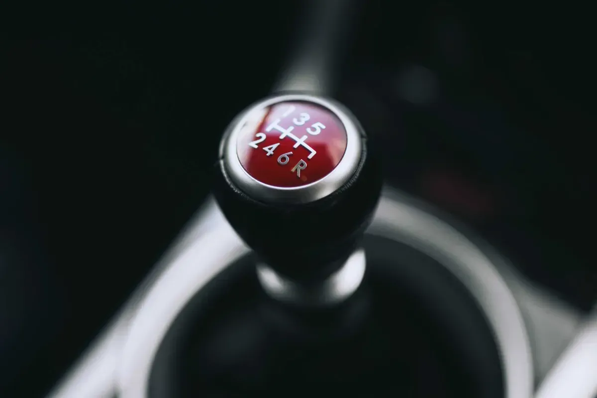 manual gearbox repair near Soneike