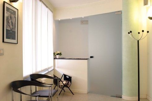 sala d'attesa di uno studio dentistico