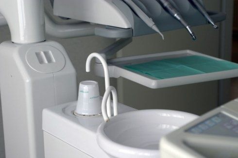 strumentazione ambulatorio dentistico