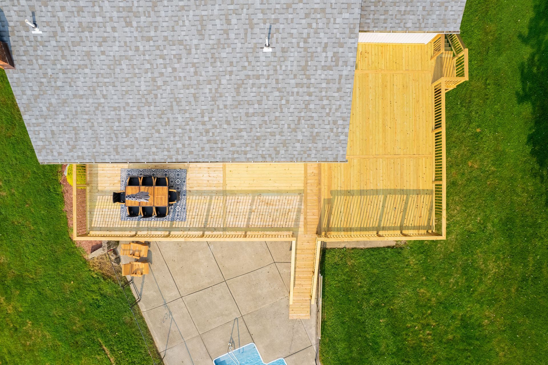 Birdseye view of a back deck