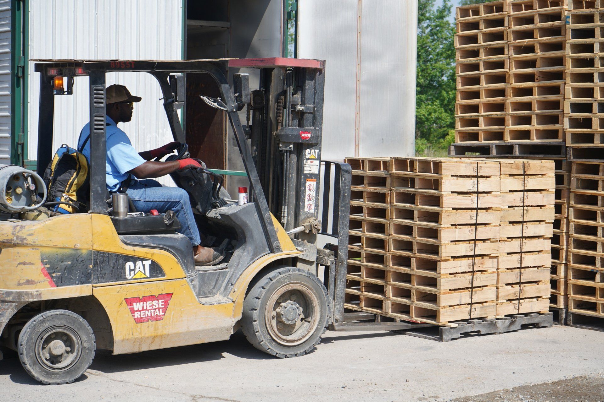 Central Moloney Inc Pallet Manufacturing