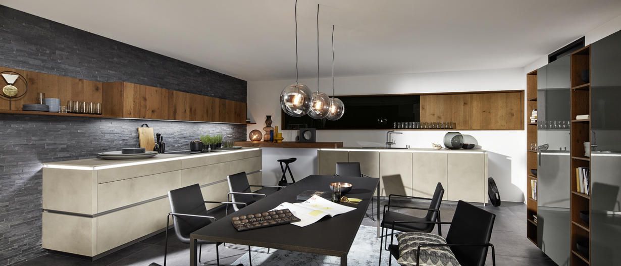 Esszimmer mit Küche