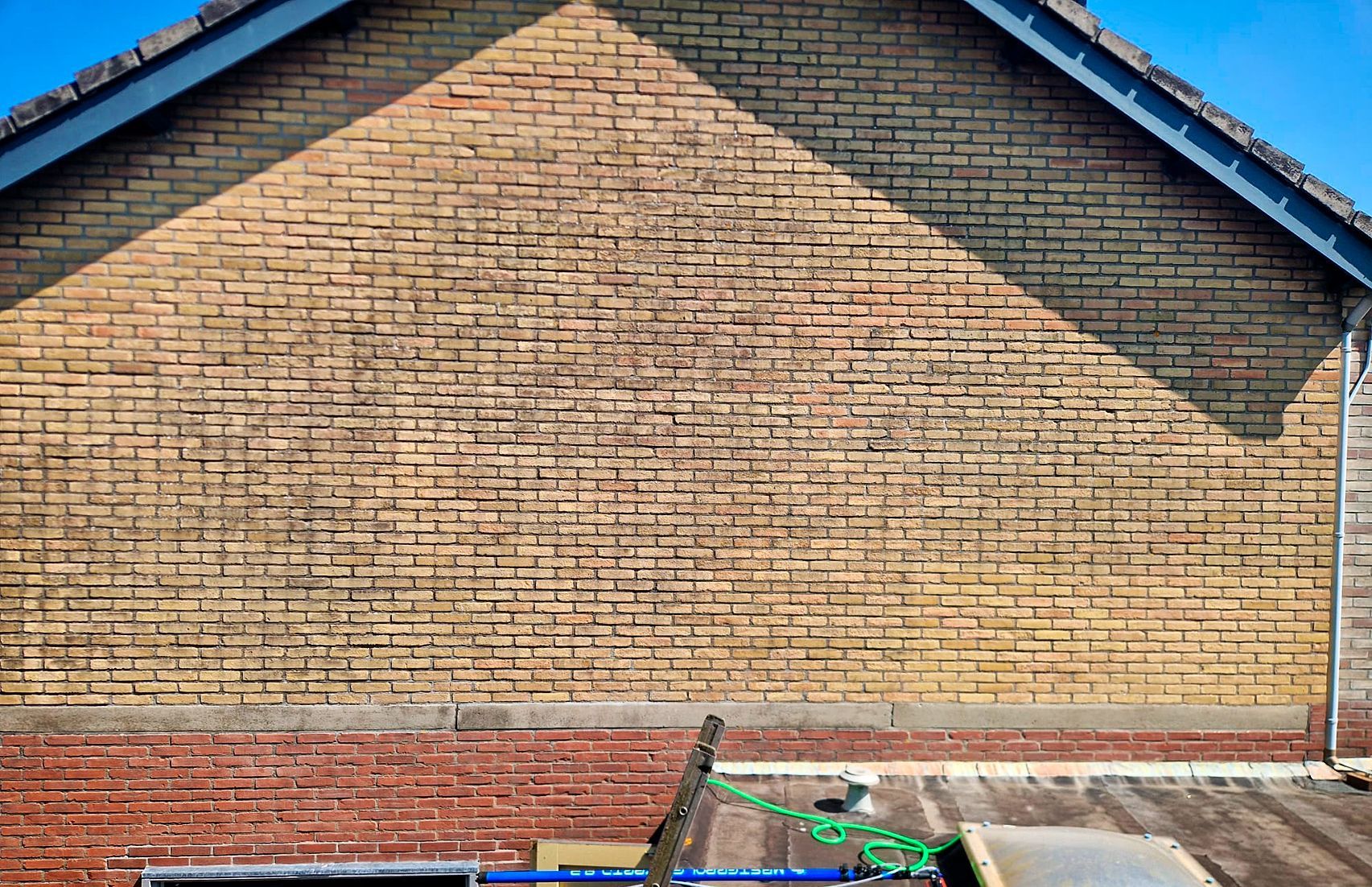 Reinigings Service Van der Burg gevel reiniging voor