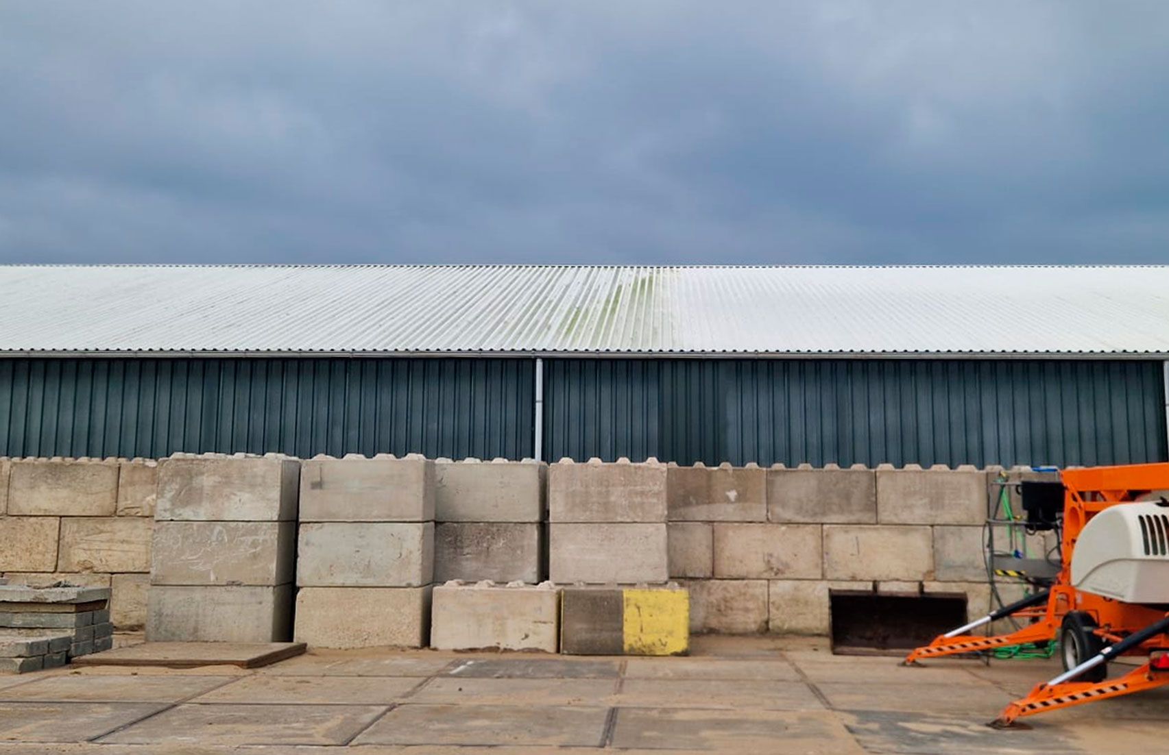 Reinigings Service Van der Burg dak reiniging voor