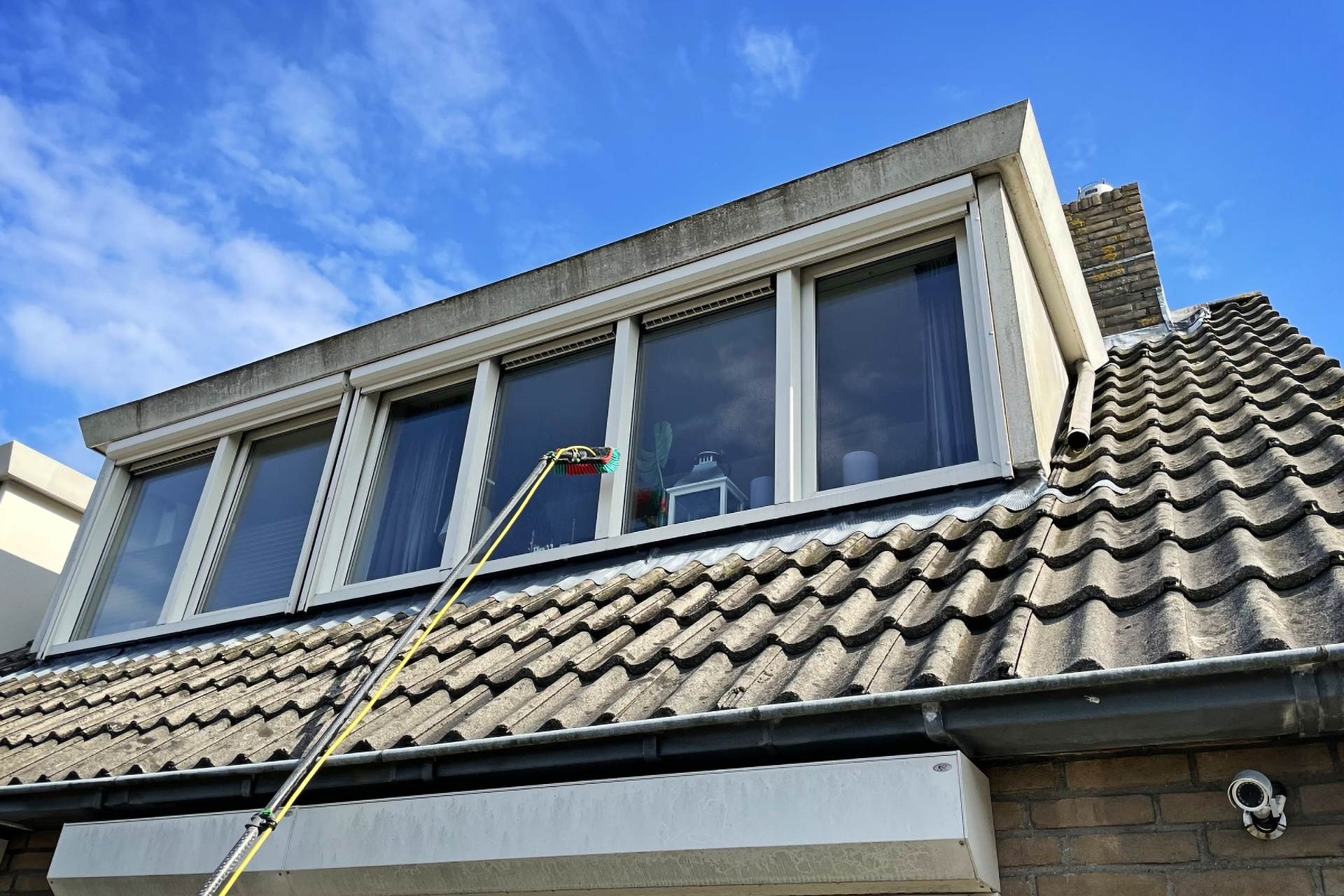 Van der Burg reinigings service dakkapel reiniging