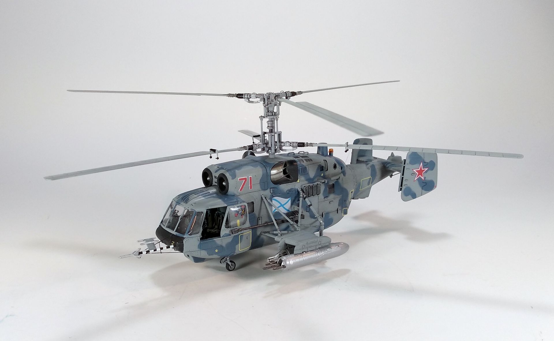 Kamov Ka-29 'Helix-B' 1/72 Hobby Boss
