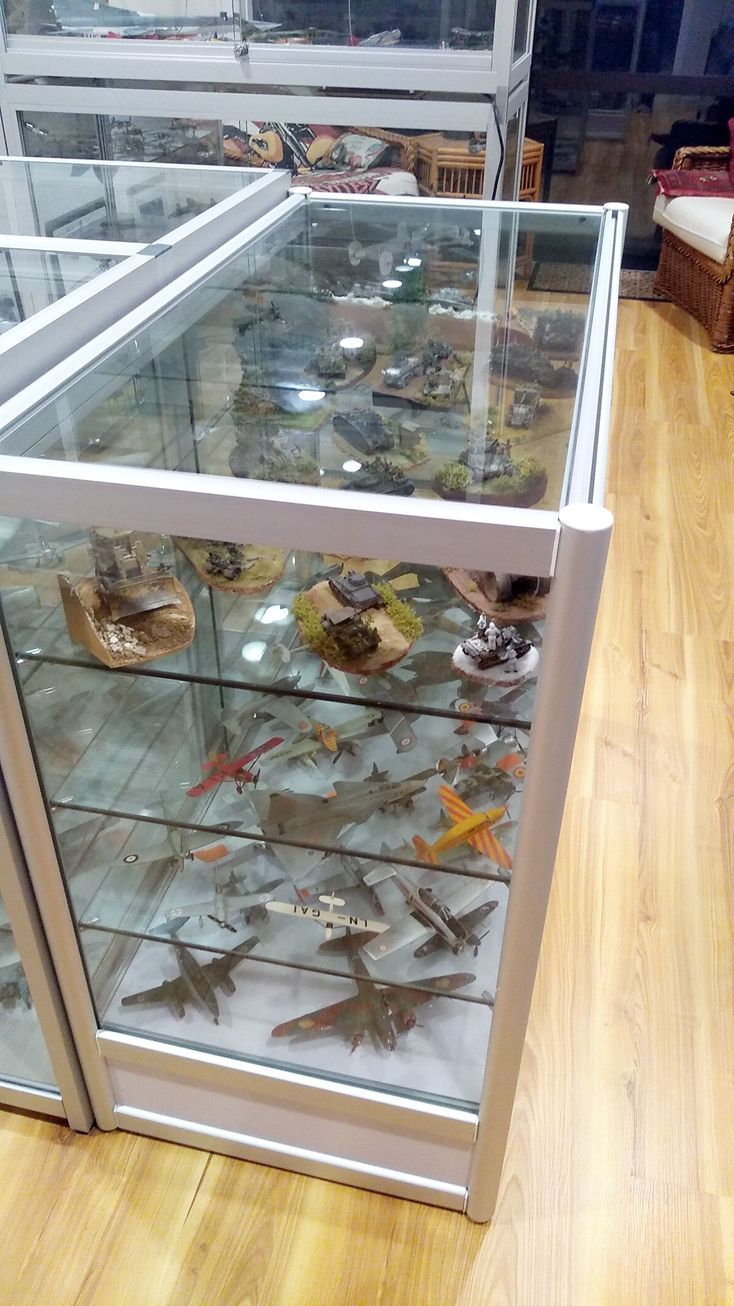 Miniature Marvels Gallery