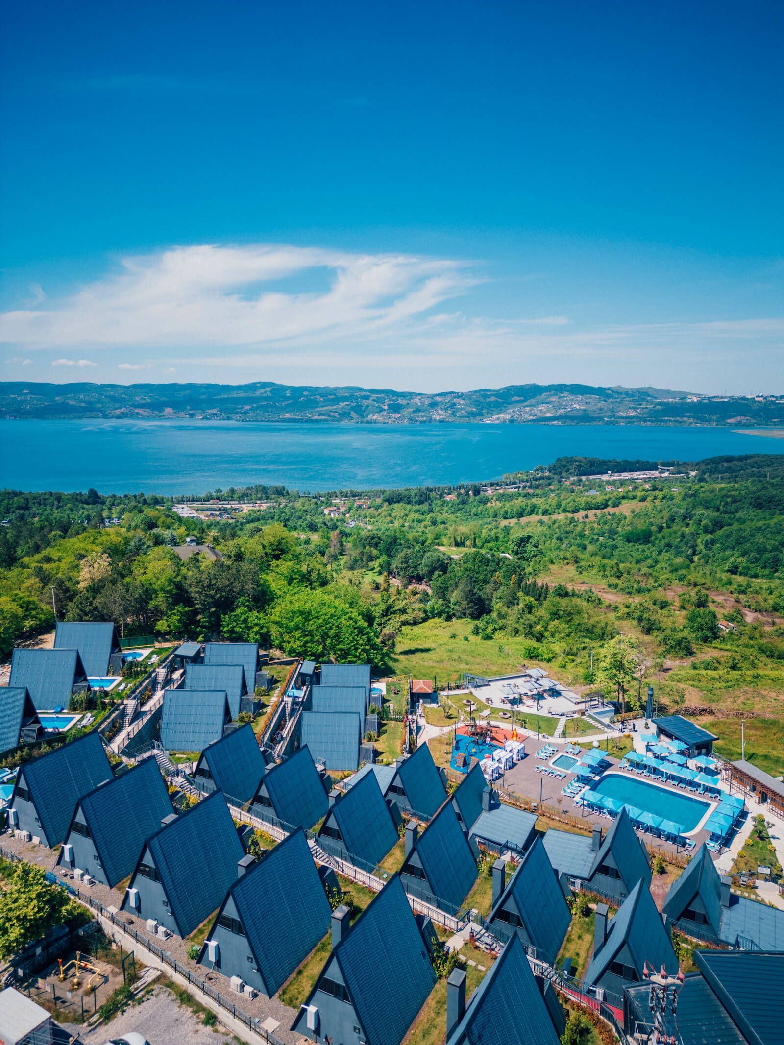 World Dreams Forest Bungalov