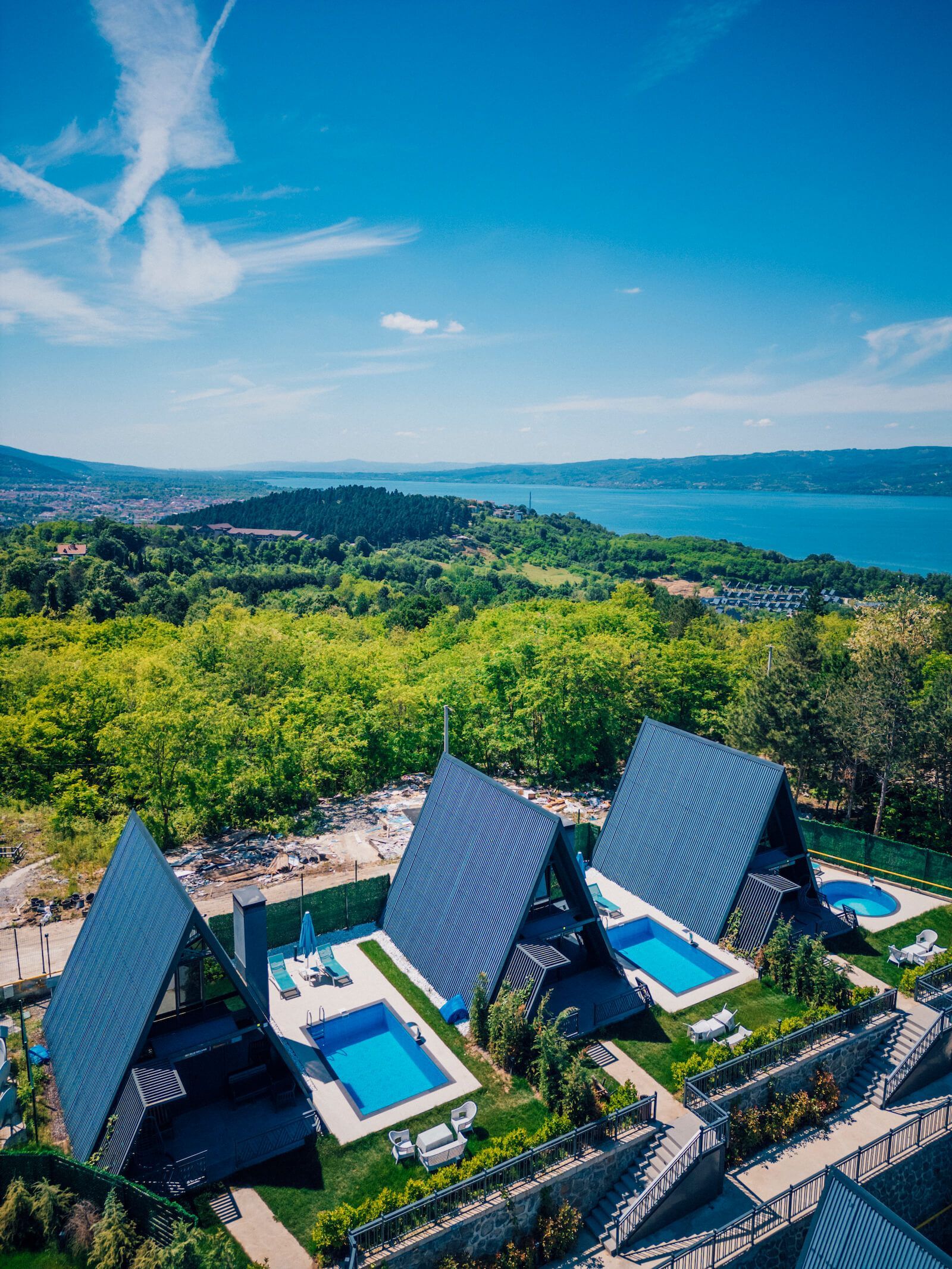 World Dreams Forest Bungalov