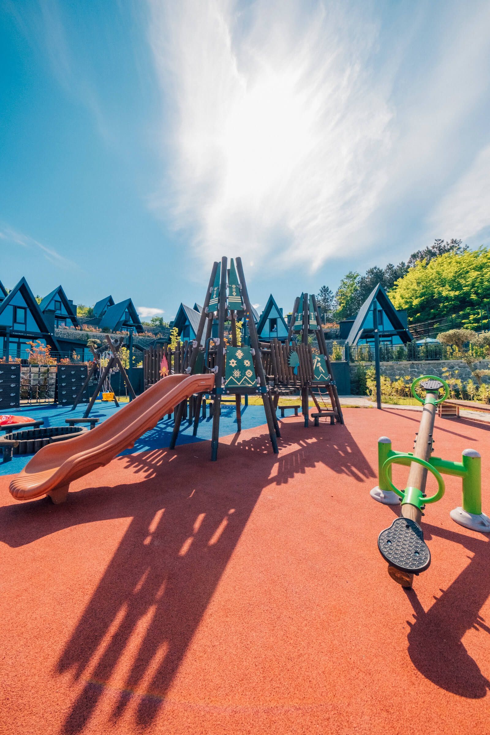 World Dreams Forest Bungalov