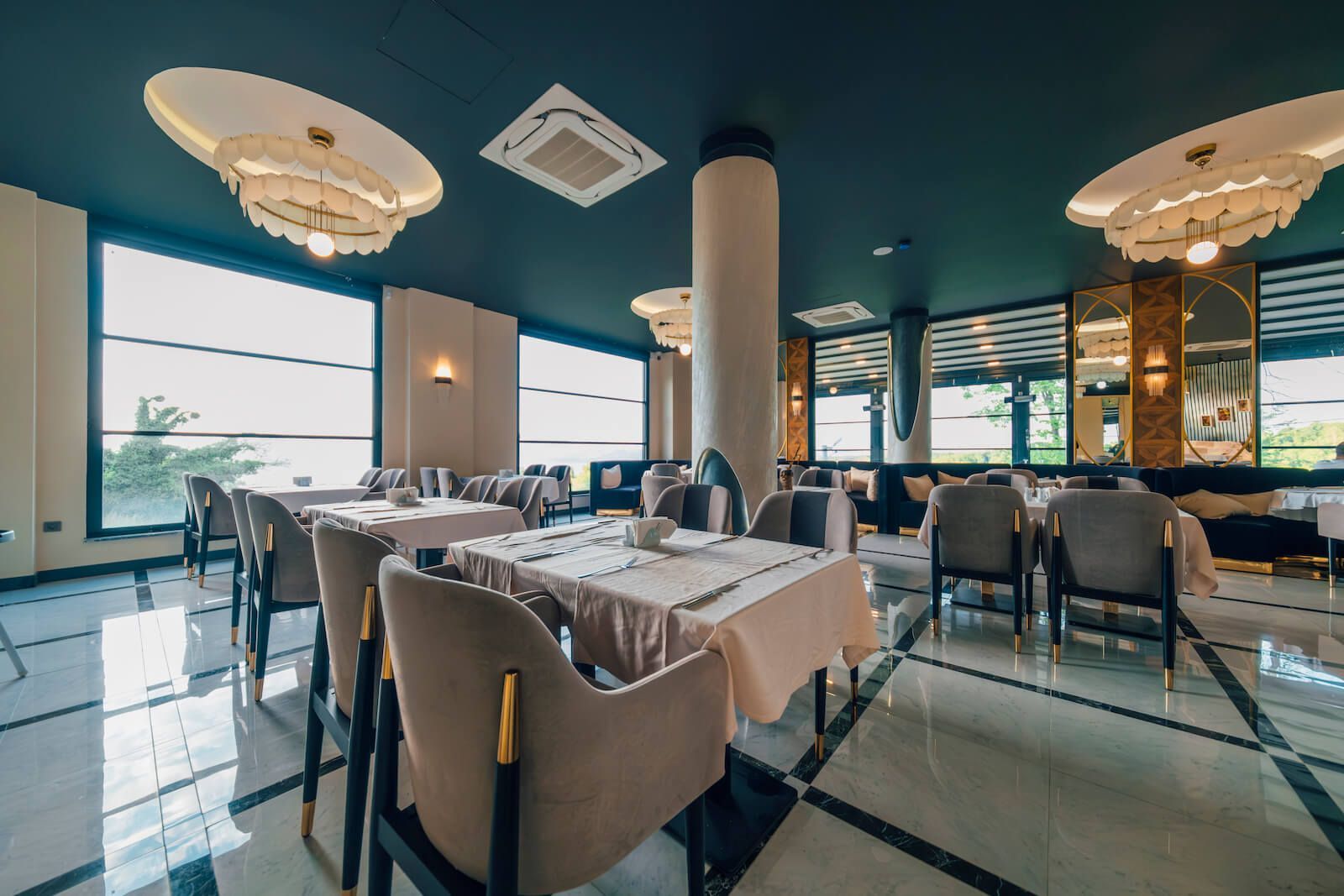 World Dreams Forest Bungalov