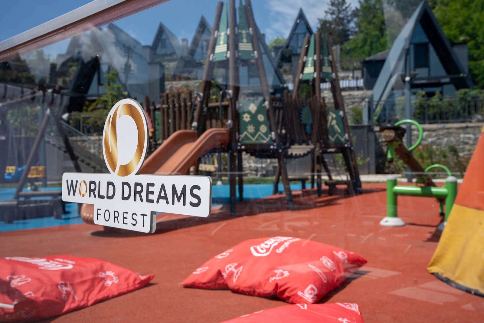 World Dreams Forest Bungalov