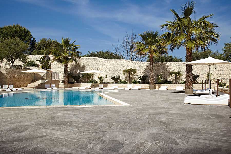 outdoor swimming pool