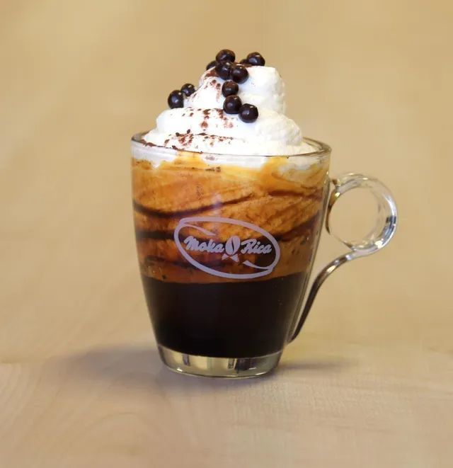 caffè con panna montata