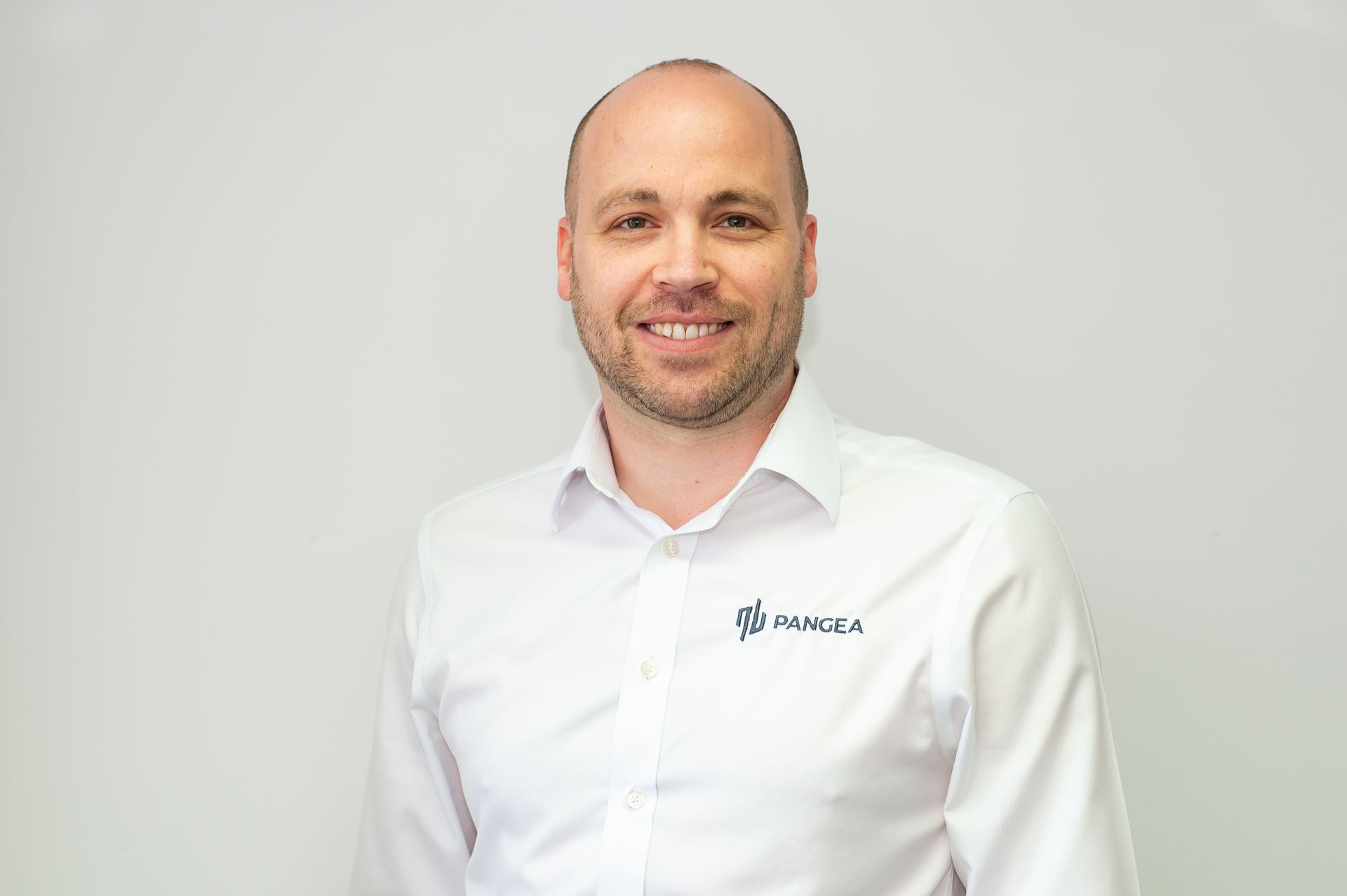 Headshot of Tom Chuter, Insurance Consultant at Pangea Insurance Brokers - Private Clients