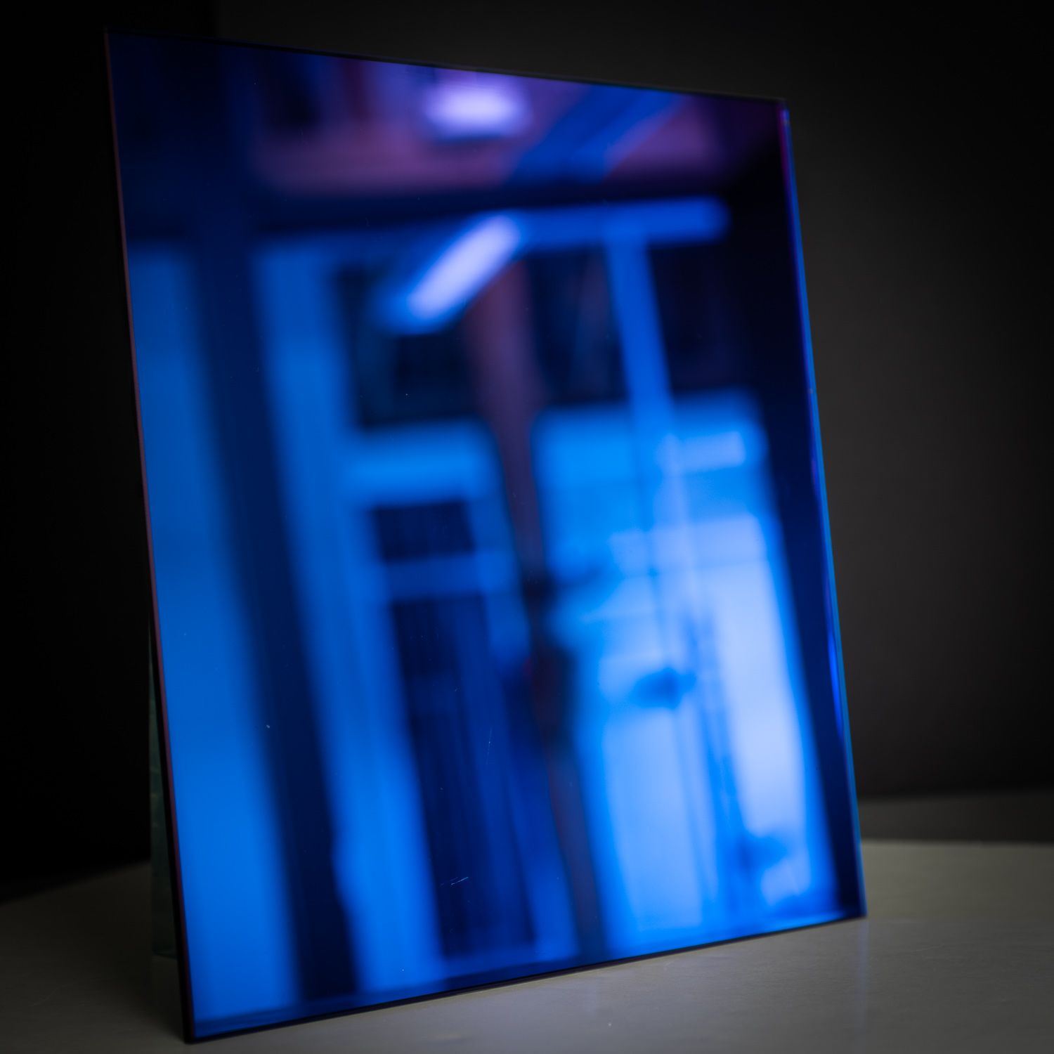 peacock color changing mirror