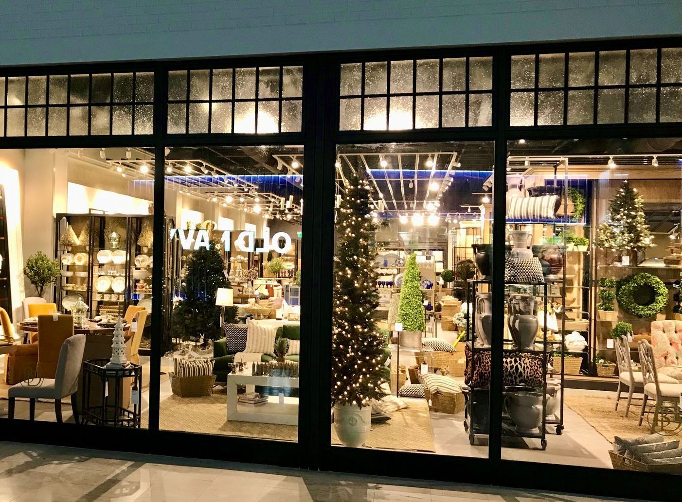 textured cast glass retail entryway