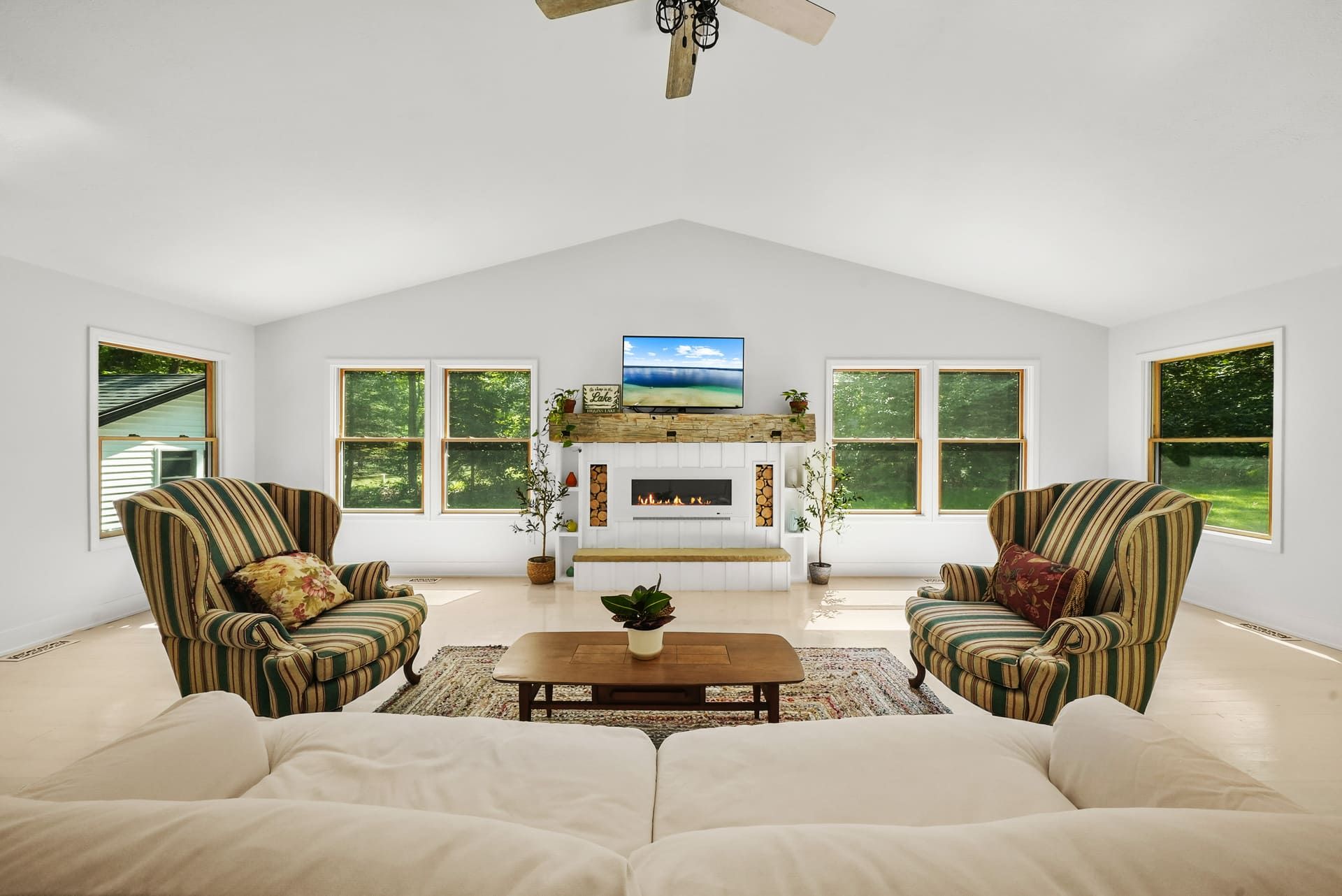 West Higgins Lake House 14