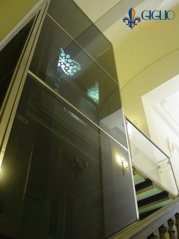 Ascensore visto da fuori