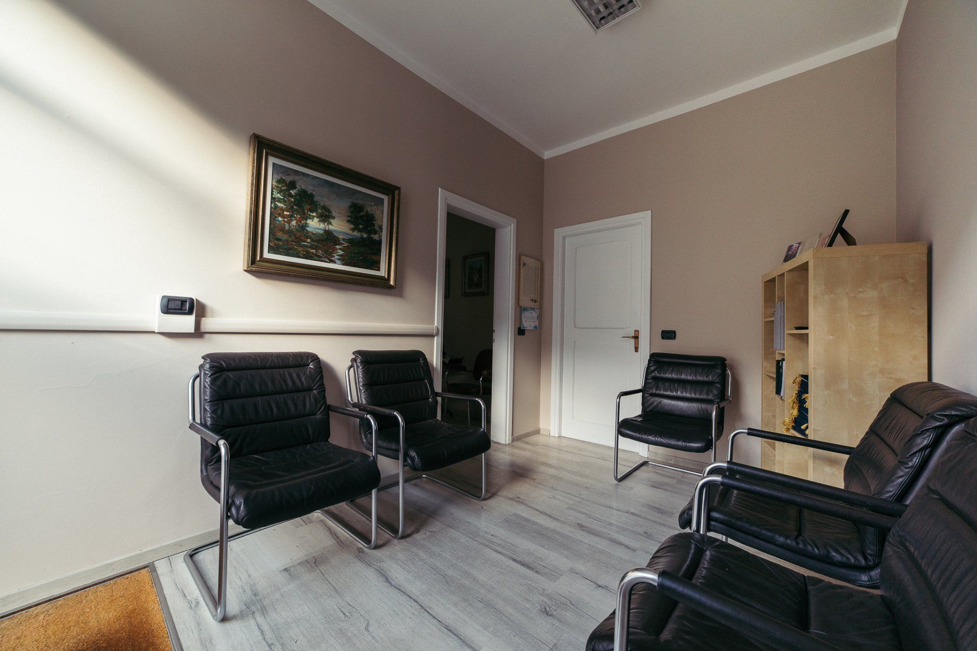 Interno della casa funeraria