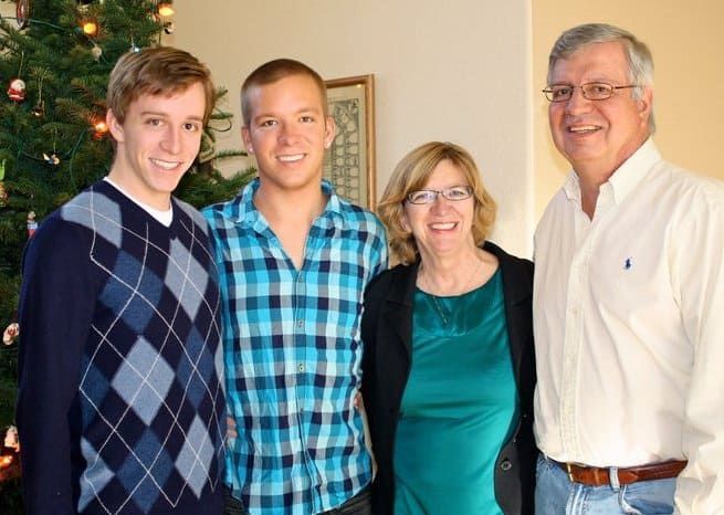 Bill Oakes With Marcia and their kids