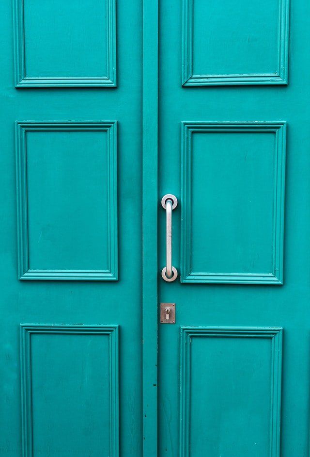 A turquoise door