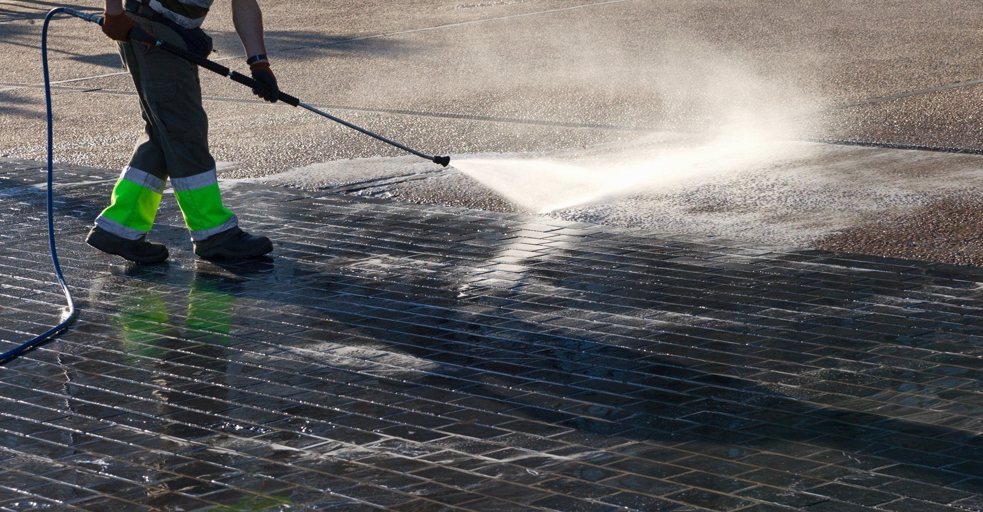 commercial-pressure-washing