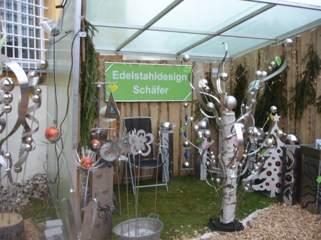 Ein Schild mit der Aufschrift Edelstahldesign Schafer