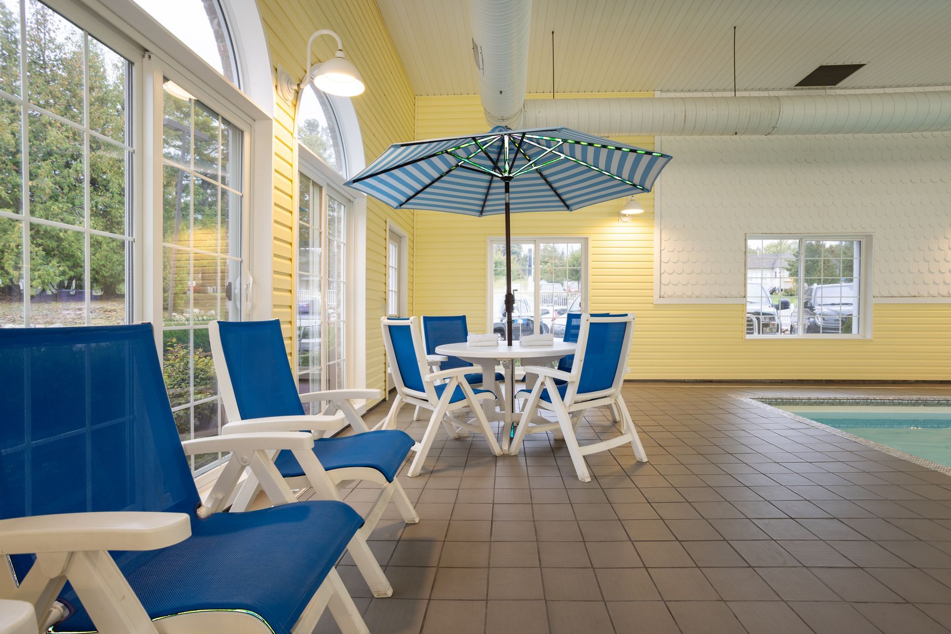 Breakers Resort and Beach Bar Pool
