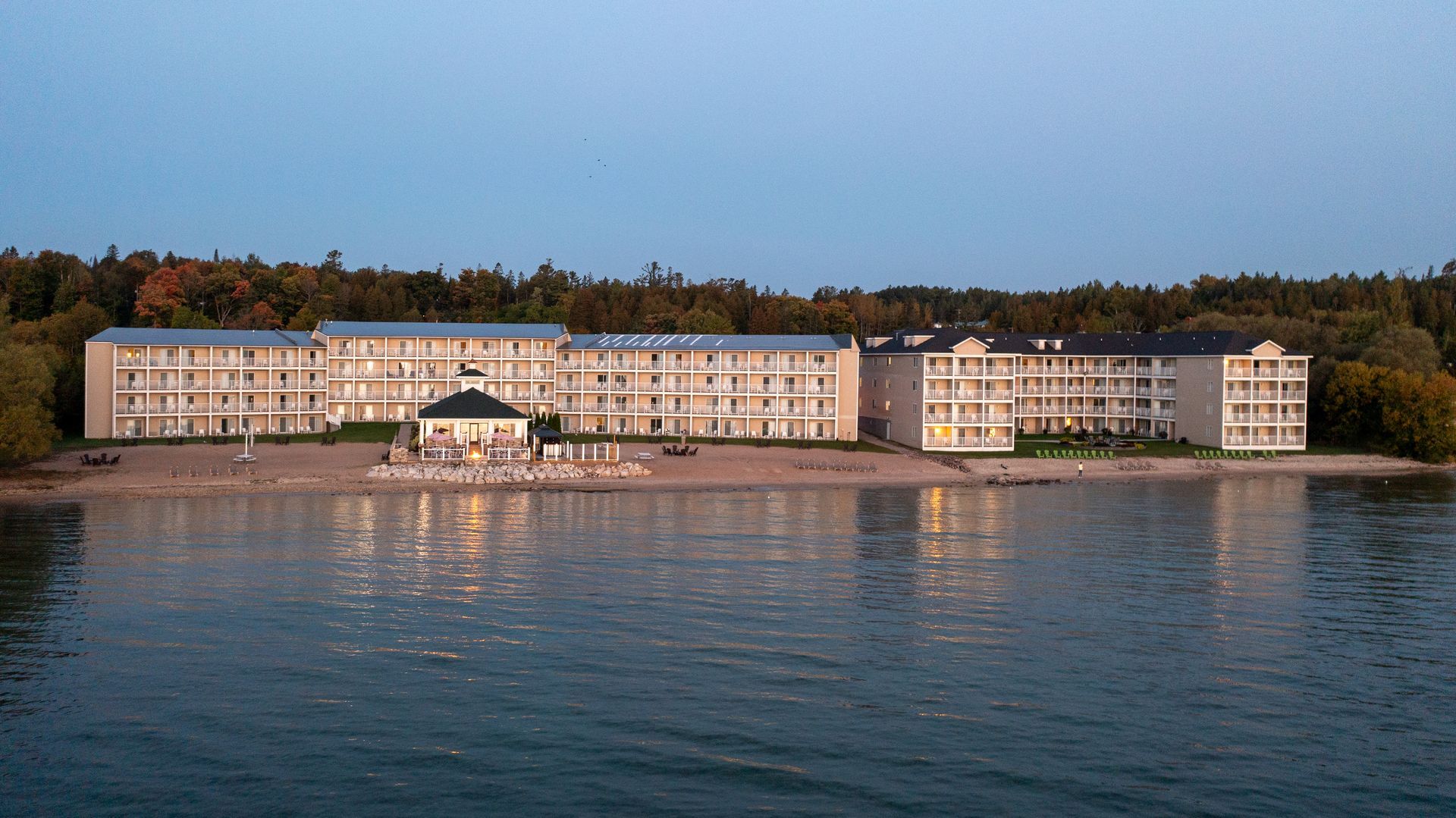 Breakers Resort and Beach Bar
