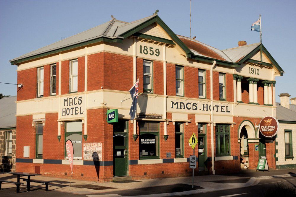 macs hotel building