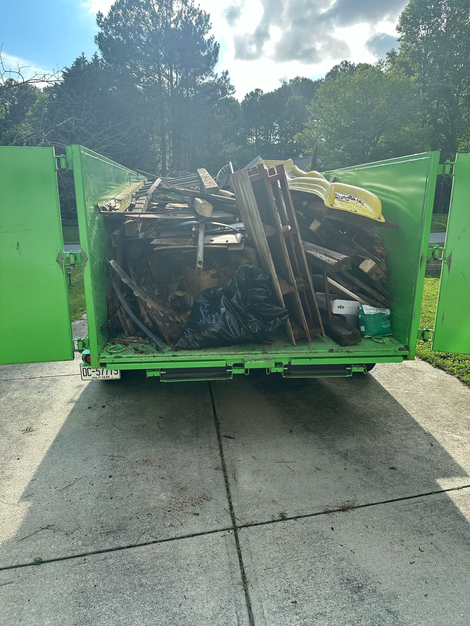 Affordable junk hauling in Atlanta